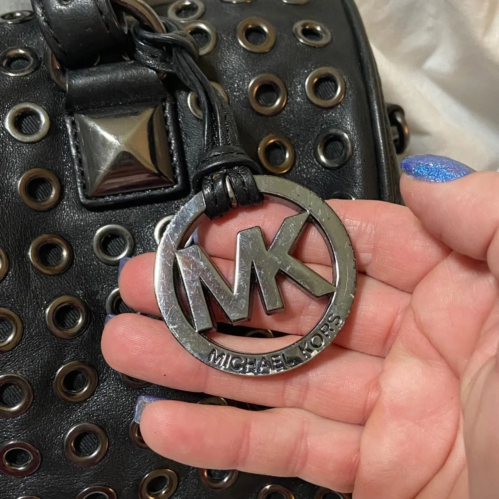 RARE Michael Kors black leather grommet Grayson_15